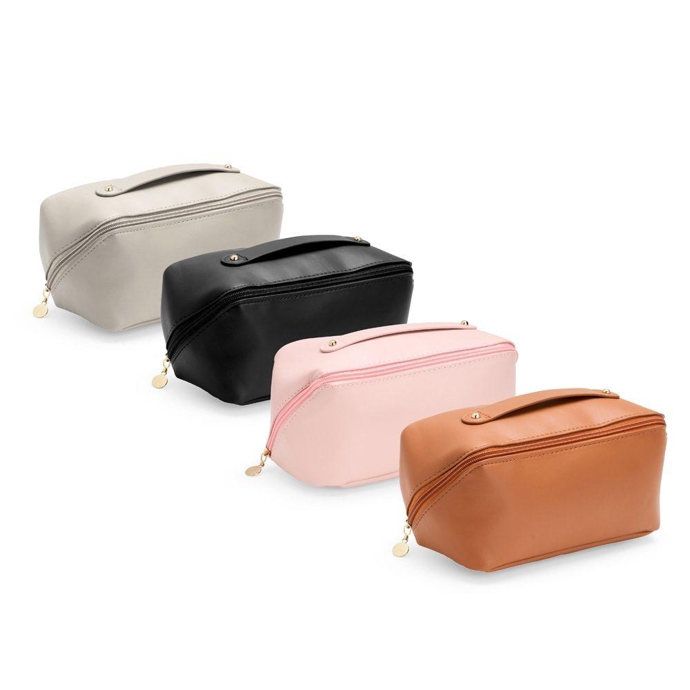 Necessaire Impermeável DI1705 na cor Preto, brinde personalizado Sky Brindes
