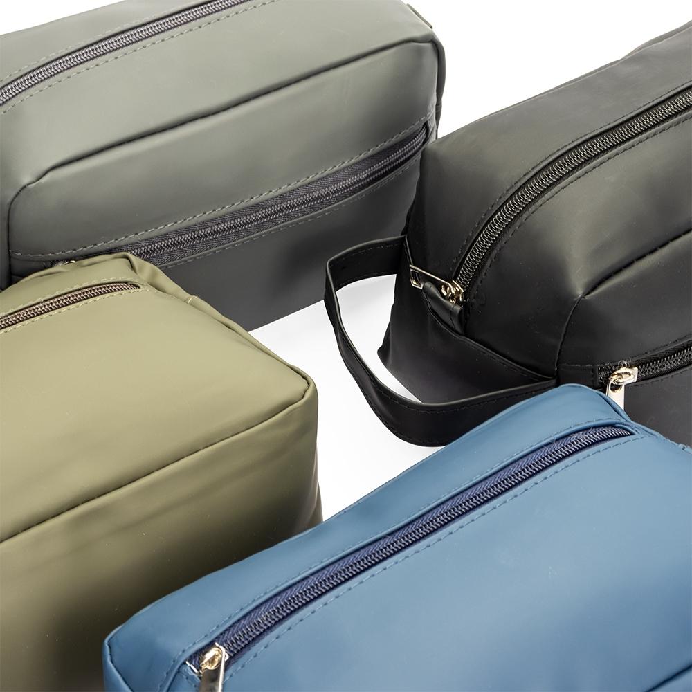 Nécessaire couro sintético DI1966 na cor Cinza, brinde personalizado Sky Brindes