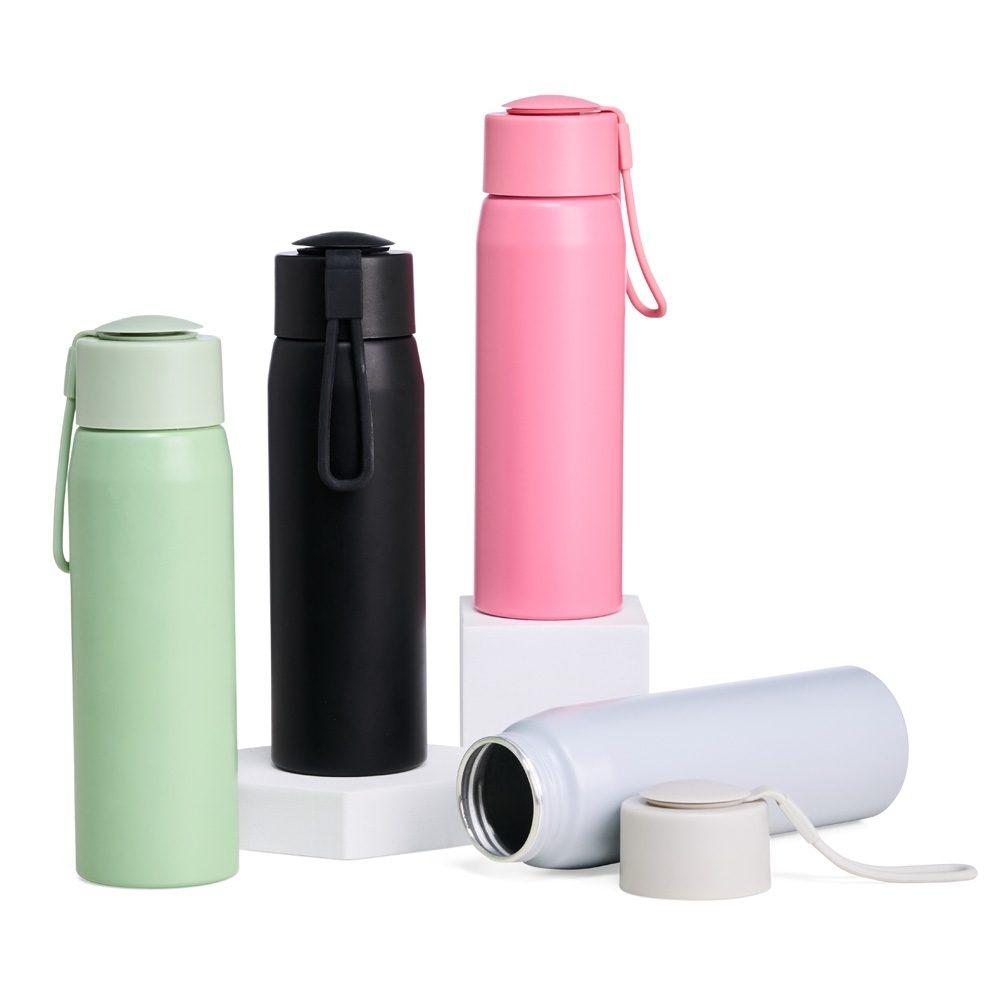 Garrafa de Alumínio 600ml GA1746 na cor Preto, brinde personalizado Sky Brindes