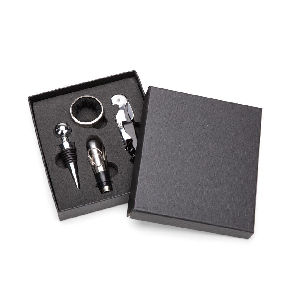 Kit vinho 4 peças GO1706 na cor Preto, brinde personalizado Sky Brindes