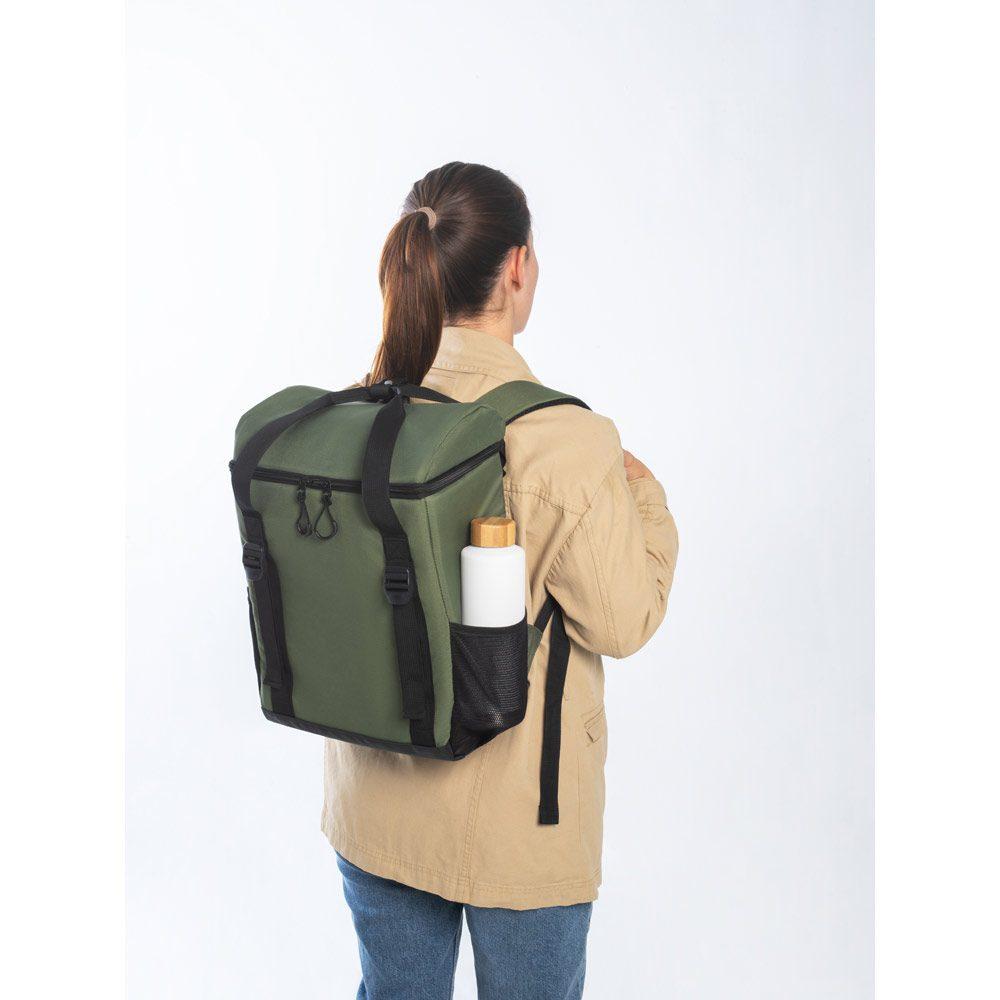 Mochila térmica almofadada MO1513 na cor Verde escuro, brinde personalizado Sky Brindes