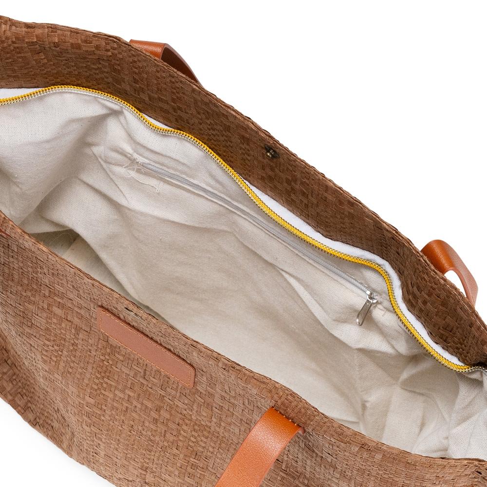 Bolsa palha trançada MO1892 na cor Madeira escura, brinde personalizado Sky Brindes