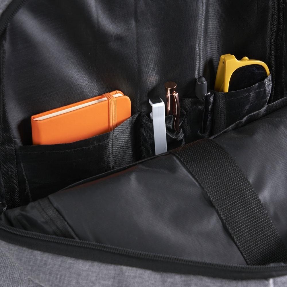 Mochila nylon usb 20l