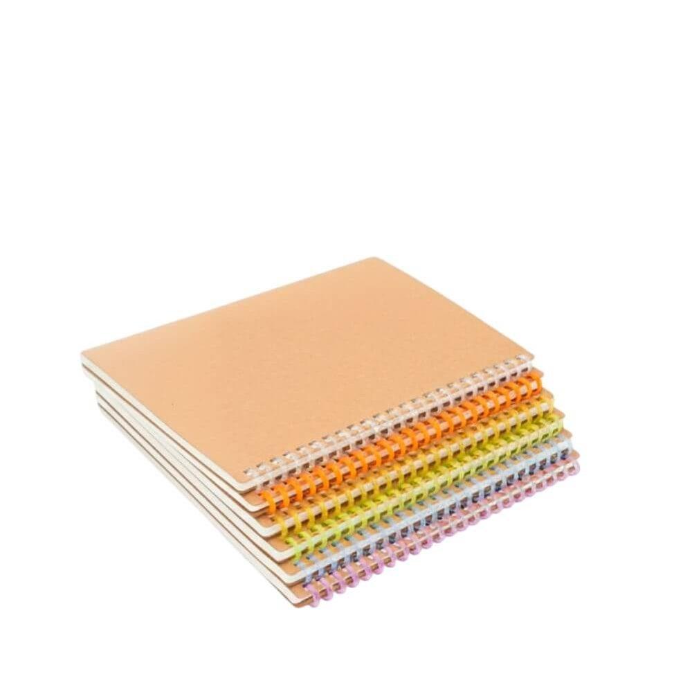 Caderno Kraft Pautado PA1799 na cor Laranja, brinde personalizado Sky Brindes