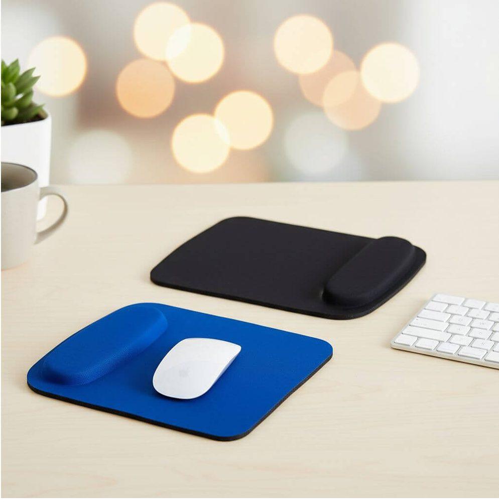 Mouse Pad Ergonômico PA1874 na cor Preto, brinde personalizado Sky Brindes