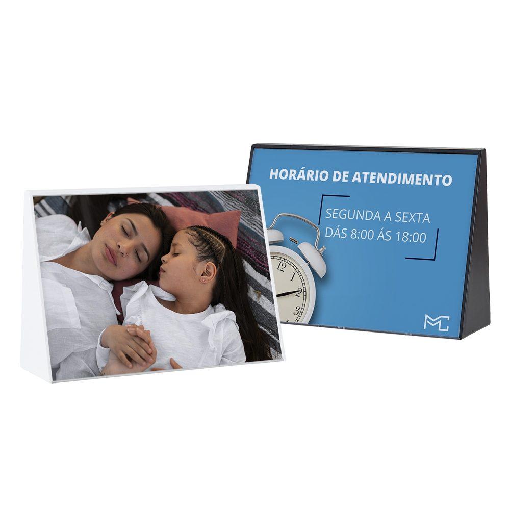 Porta retrato expositor a5 PA1943 na cor Preto, brinde personalizado Sky Brindes