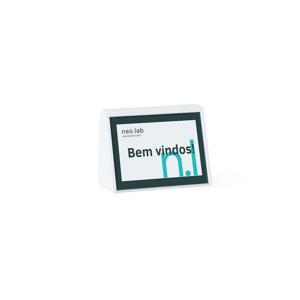 Porta retrato expositor a8 PA1945 na cor Branco, brinde personalizado Sky Brindes