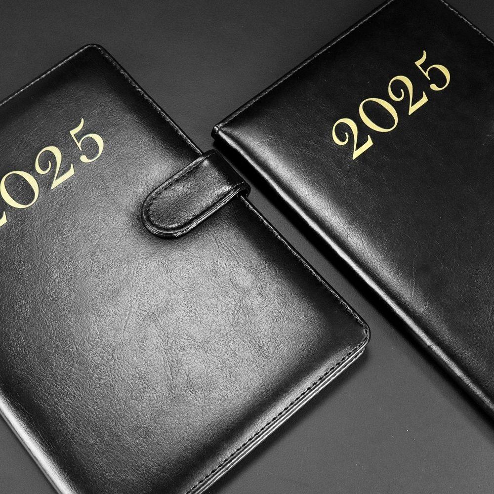 Agenda semanal 2025 PA1976 na cor Preto, brinde personalizado Sky Brindes