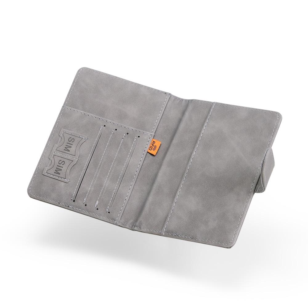 Porta passaporte em couro sintético PA2244 na cor Preto, brinde personalizado Sky Brindes
