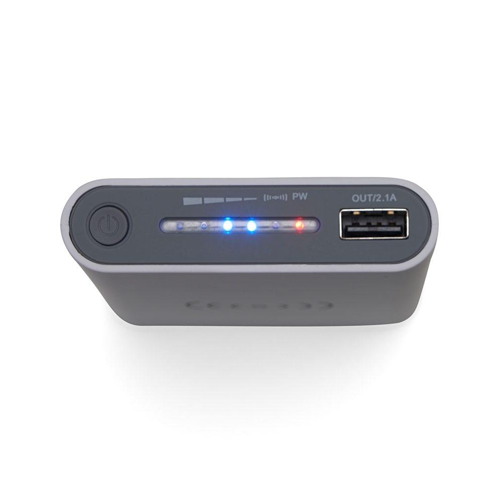 Carregador 8.000mAh TE1126 na cor Branco, brinde personalizado Sky Brindes