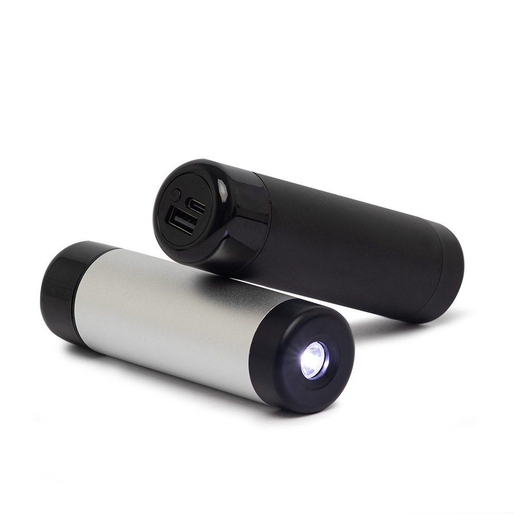 Power bank 4.000mah com lanterna TE1362 na cor Prata, brinde personalizado Sky Brindes