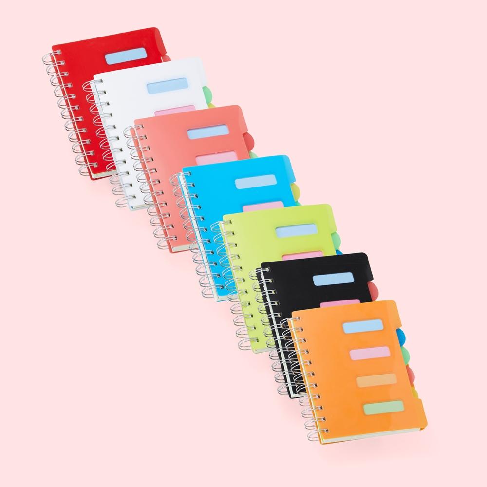 Caderno com pauta