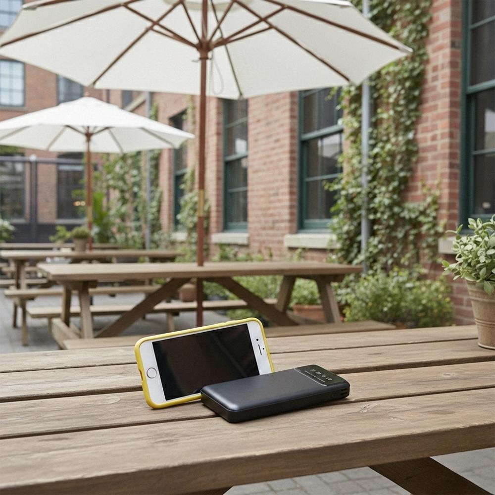 Power bank 10.000mah com lanterna e multissaídas